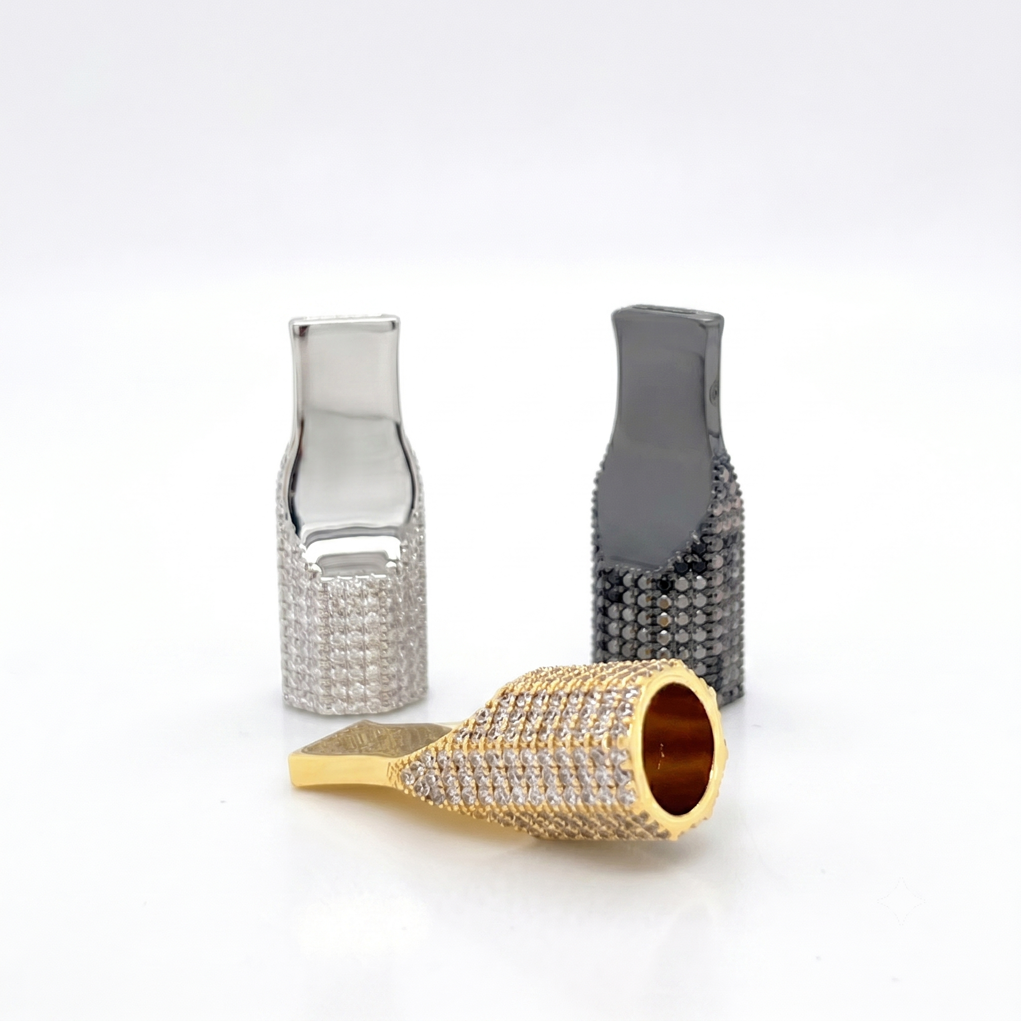 cigarette holder and filter Original Series - Original 78mm Black with 10 Free Filters The Aluminum box for Titanium Cigarette Filter Holder. Iced-Out Cigarette Holder Mouthpiece Filter