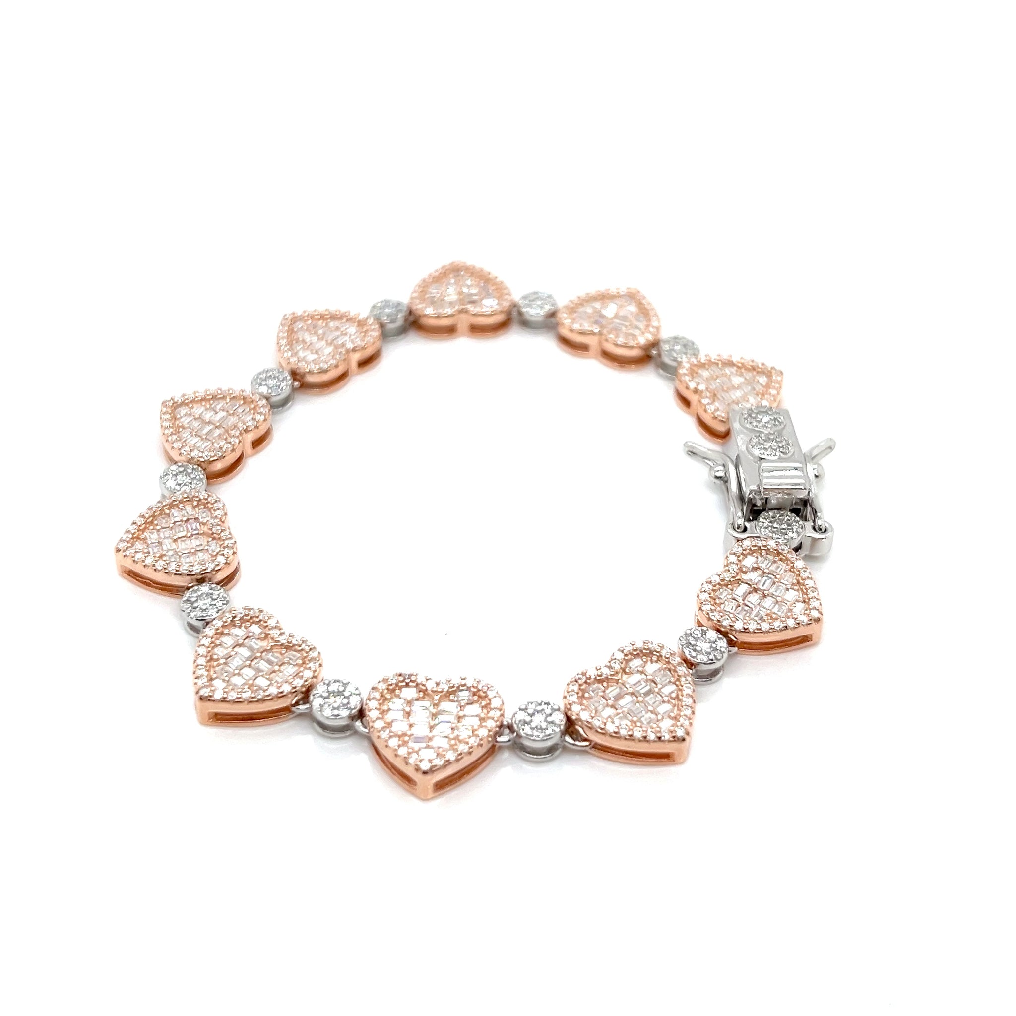 Pavé Heart Link Moissanite Bracelet