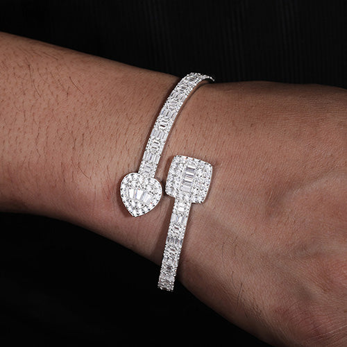 925 Sterling Silver Heart & Square prominent 7" Bangle Bracelet - C300059