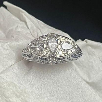 Custom Design Jewelry Ladies Vintage Style Engagement Ring