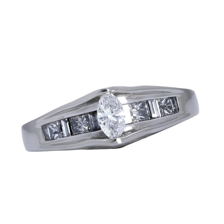 14K White Gold Oval Mountain Center Diamonds Engagement Ring